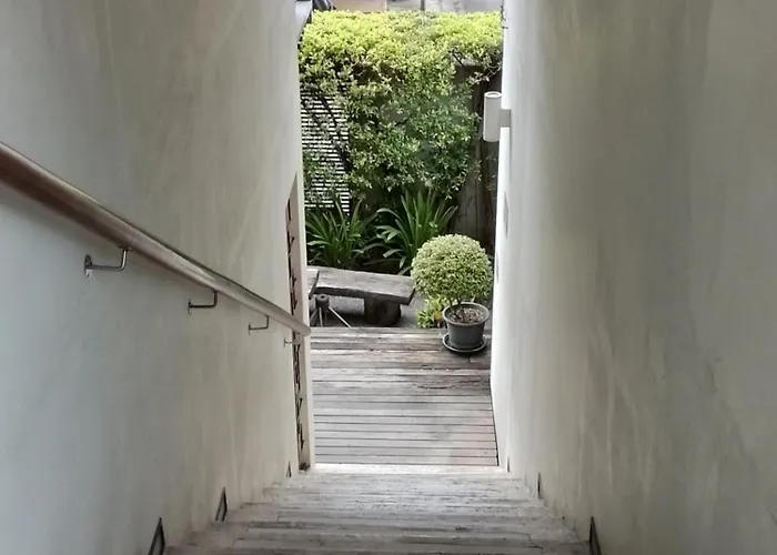 旅馆 优迪曼谷旅舍 *