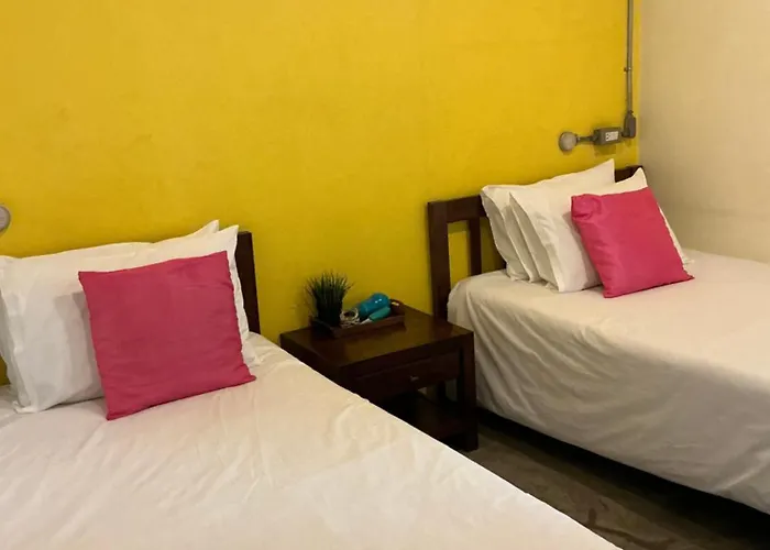 优迪曼谷旅舍 *