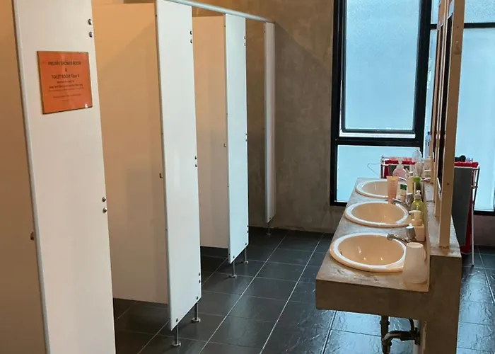 优迪曼谷旅舍 *
